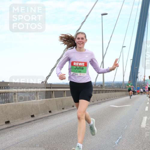 03.10.2025 - Köhlbrandbrückenlauf Jannik Wohlers http://msf.ph/oto/9155530 03.10.2025 15:22:35 Position 1 7189 meine-sportfotos.de