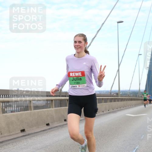 03.10.2025 - Köhlbrandbrückenlauf Jannik Wohlers http://msf.ph/oto/9155532 03.10.2025 15:22:36 Position 1 7189 meine-sportfotos.de