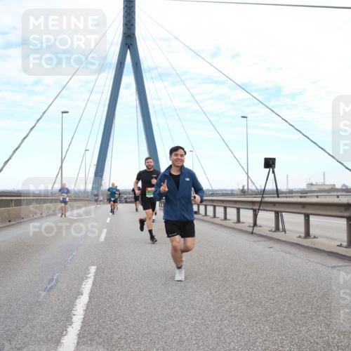 03.10.2025 - Köhlbrandbrückenlauf Jannik Wohlers http://msf.ph/oto/9155622 03.10.2025 15:23:18 Position 1  meine-sportfotos.de
