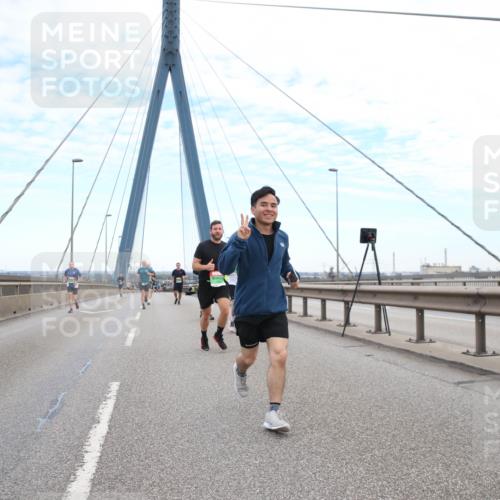 03.10.2025 - Köhlbrandbrückenlauf Jannik Wohlers http://msf.ph/oto/9155624 03.10.2025 15:23:18 Position 1  meine-sportfotos.de