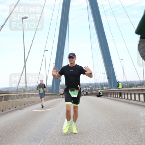 03.10.2025 - Köhlbrandbrückenlauf Jannik Wohlers http://msf.ph/oto/9155646 03.10.2025 15:23:25 Position 1 7299 meine-sportfotos.de