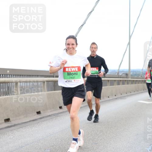 03.10.2025 - Köhlbrandbrückenlauf Jannik Wohlers http://msf.ph/oto/9155668 03.10.2025 15:25:35 Position 1 9, 7437 meine-sportfotos.de