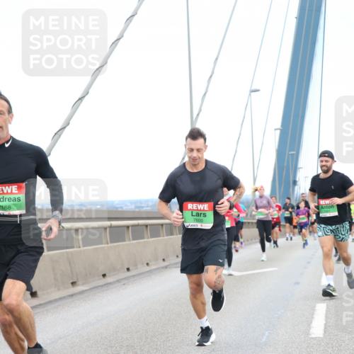 03.10.2025 - Köhlbrandbrückenlauf Jannik Wohlers http://msf.ph/oto/9155670 03.10.2025 15:25:36 Position 1 7168, 7600 meine-sportfotos.de