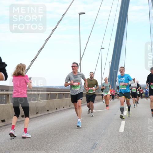 03.10.2025 - Köhlbrandbrückenlauf Jannik Wohlers http://msf.ph/oto/9155727 03.10.2025 15:25:57 Position 1 7310 meine-sportfotos.de