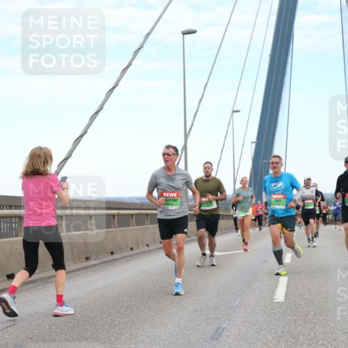 03.10.2025 - Köhlbrandbrückenlauf Jannik Wohlers http://msf.ph/oto/9155728 03.10.2025 15:25:57 Position 1  meine-sportfotos.de