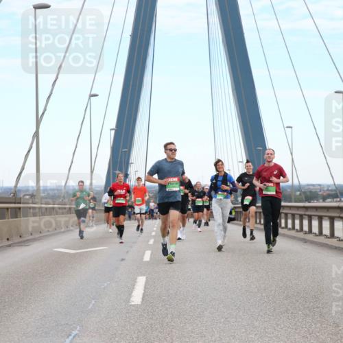 03.10.2025 - Köhlbrandbrückenlauf Jannik Wohlers http://msf.ph/oto/9155798 03.10.2025 15:26:15 Position 1  meine-sportfotos.de