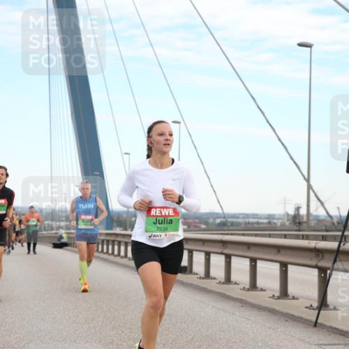 03.10.2025 - Köhlbrandbrückenlauf Jannik Wohlers http://msf.ph/oto/9155847 03.10.2025 15:26:36 Position 1 7534 meine-sportfotos.de