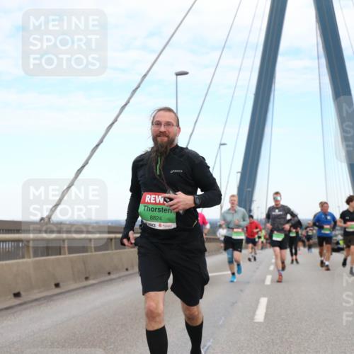 03.10.2025 - Köhlbrandbrückenlauf Jannik Wohlers http://msf.ph/oto/9155887 03.10.2025 15:26:46 Position 1 8824 meine-sportfotos.de