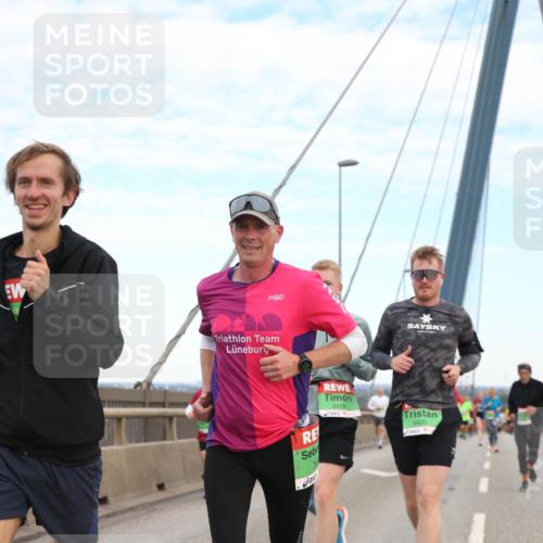03.10.2025 - Köhlbrandbrückenlauf Jannik Wohlers http://msf.ph/oto/9155892 03.10.2025 15:26:50 Position 1 9419, 9420 meine-sportfotos.de