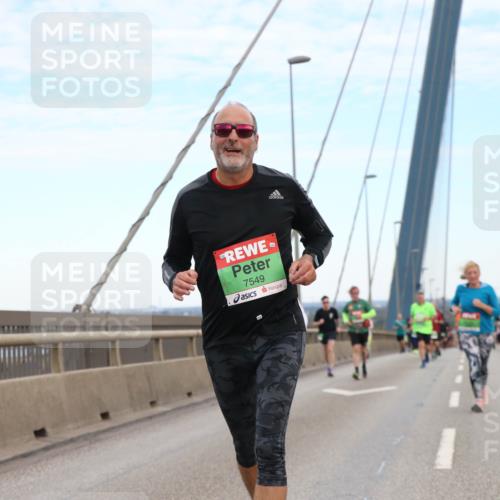 03.10.2025 - Köhlbrandbrückenlauf Jannik Wohlers http://msf.ph/oto/9155908 03.10.2025 15:26:56 Position 1 7549 meine-sportfotos.de