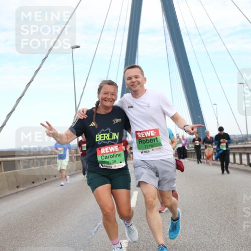 03.10.2025 - Köhlbrandbrückenlauf Jannik Wohlers http://msf.ph/oto/9155984 03.10.2025 15:27:21 Position 1 5, 7708, 7713, 0, 26, 26 meine-sportfotos.de