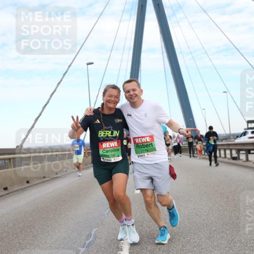 03.10.2025 - Köhlbrandbrückenlauf Jannik Wohlers http://msf.ph/oto/9155985 03.10.2025 15:27:22 Position 1 7708, 7713, 02626 meine-sportfotos.de