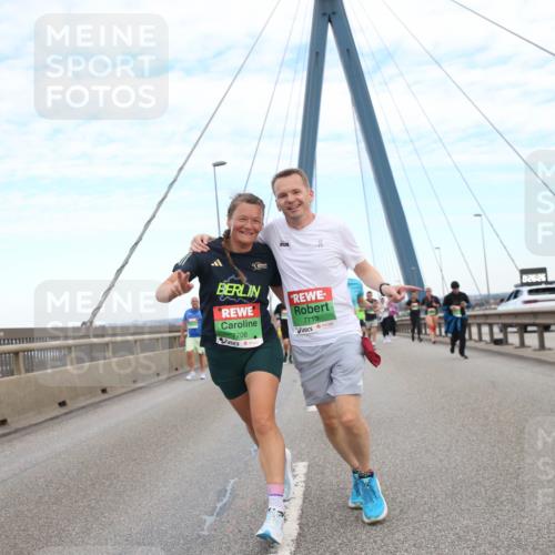 03.10.2025 - Köhlbrandbrückenlauf Jannik Wohlers http://msf.ph/oto/9155986 03.10.2025 15:27:22 Position 1 7708, 7713, 02626 meine-sportfotos.de