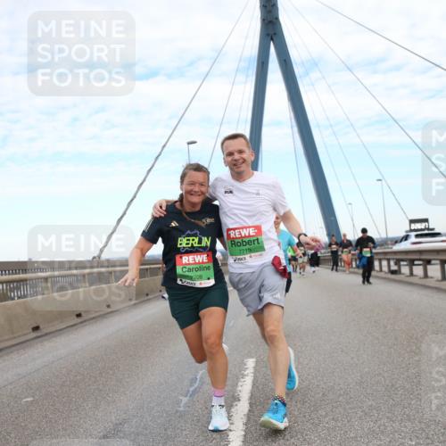 03.10.2025 - Köhlbrandbrückenlauf Jannik Wohlers http://msf.ph/oto/9155987 03.10.2025 15:27:22 Position 1 7708, 7713, 02621 meine-sportfotos.de