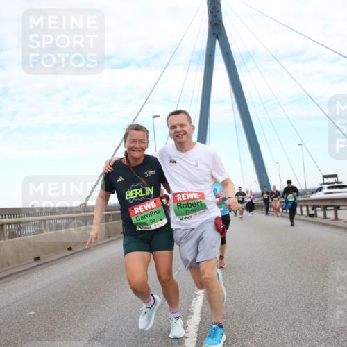 03.10.2025 - Köhlbrandbrückenlauf Jannik Wohlers http://msf.ph/oto/9155988 03.10.2025 15:27:22 Position 1 50, 7708, 7713, 02621 meine-sportfotos.de