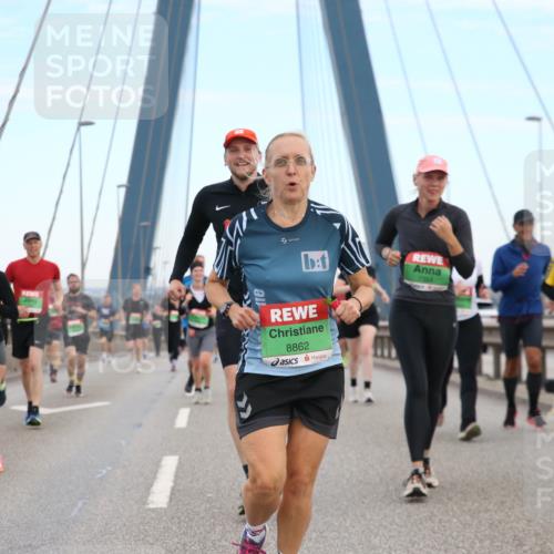 03.10.2025 - Köhlbrandbrückenlauf Jannik Wohlers http://msf.ph/oto/9156027 03.10.2025 15:27:34 Position 1 7512, 8862, 7354 meine-sportfotos.de