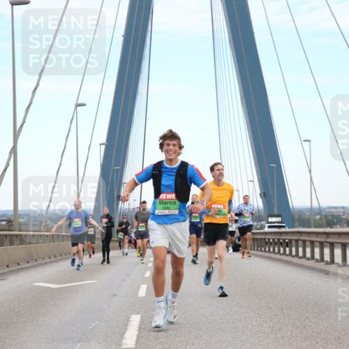 03.10.2025 - Köhlbrandbrückenlauf Jannik Wohlers http://msf.ph/oto/9156052 03.10.2025 15:27:43 Position 1 14, 8082, 8965, 02647 meine-sportfotos.de