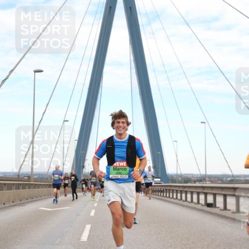 03.10.2025 - Köhlbrandbrückenlauf Jannik Wohlers http://msf.ph/oto/9156055 03.10.2025 15:27:44 Position 1 9149, 8082 meine-sportfotos.de