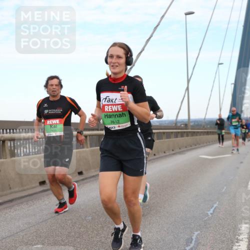 03.10.2025 - Köhlbrandbrückenlauf Jannik Wohlers http://msf.ph/oto/9156089 03.10.2025 15:27:55 Position 1 2010, 7435, 7612 meine-sportfotos.de