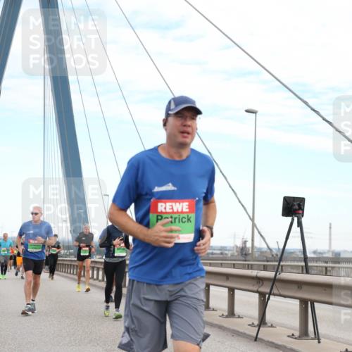 03.10.2025 - Köhlbrandbrückenlauf Jannik Wohlers http://msf.ph/oto/9156131 03.10.2025 15:28:41 Position 1 87 meine-sportfotos.de