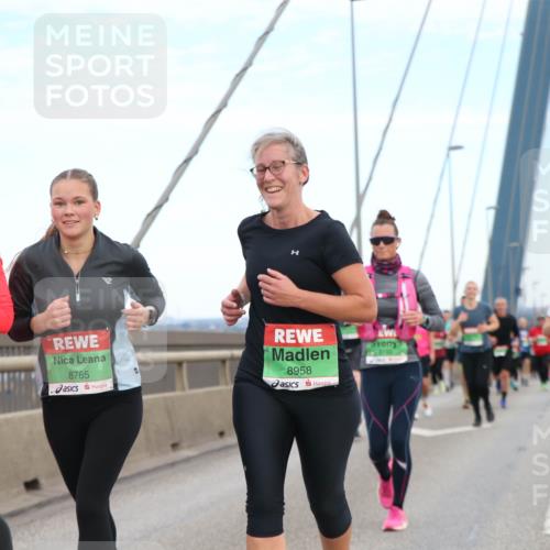 03.10.2025 - Köhlbrandbrückenlauf Jannik Wohlers http://msf.ph/oto/9156137 03.10.2025 15:28:42 Position 1 8766, 8765, 8958 meine-sportfotos.de