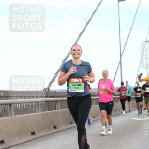 03.10.2025 - Köhlbrandbrückenlauf Jannik Wohlers http://msf.ph/oto/9156152 03.10.2025 15:28:47 Position 1 8061 meine-sportfotos.de