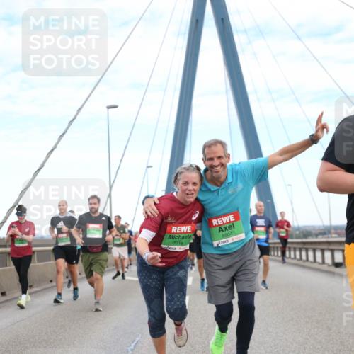 03.10.2025 - Köhlbrandbrückenlauf Jannik Wohlers http://msf.ph/oto/9156173 03.10.2025 15:28:51 Position 1 7718, 8904, 17, 9520 meine-sportfotos.de