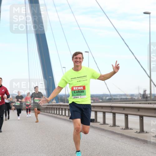 03.10.2025 - Köhlbrandbrückenlauf Jannik Wohlers http://msf.ph/oto/9156240 03.10.2025 15:29:29 Position 1 31, 1, 2015, 9378 meine-sportfotos.de