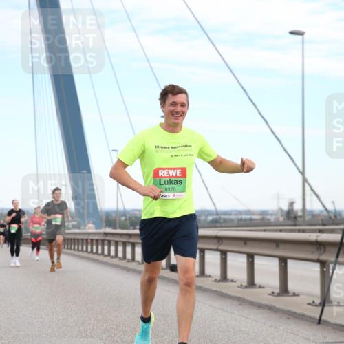03.10.2025 - Köhlbrandbrückenlauf Jannik Wohlers http://msf.ph/oto/9156242 03.10.2025 15:29:29 Position 1 31, 1, 2019, 9378 meine-sportfotos.de