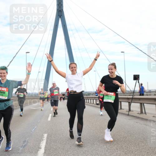 03.10.2025 - Köhlbrandbrückenlauf Jannik Wohlers http://msf.ph/oto/9156252 03.10.2025 15:29:36 Position 1 7716, 9015 meine-sportfotos.de