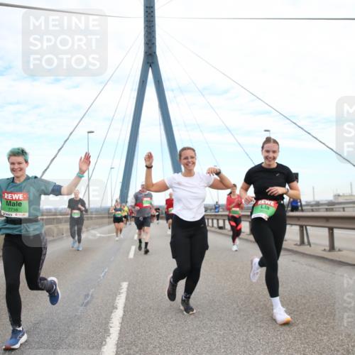 03.10.2025 - Köhlbrandbrückenlauf Jannik Wohlers http://msf.ph/oto/9156254 03.10.2025 15:29:36 Position 1 7716, 9015 meine-sportfotos.de