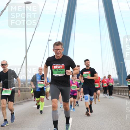 03.10.2025 - Köhlbrandbrückenlauf Jannik Wohlers http://msf.ph/oto/9156340 03.10.2025 15:30:00 Position 1 7627, 8259, 9018 meine-sportfotos.de