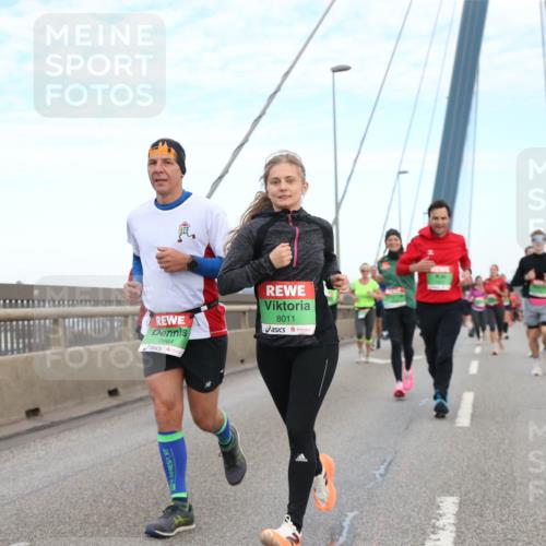 03.10.2025 - Köhlbrandbrückenlauf Jannik Wohlers http://msf.ph/oto/9156425 03.10.2025 15:30:28 Position 1 7864, 8011 meine-sportfotos.de