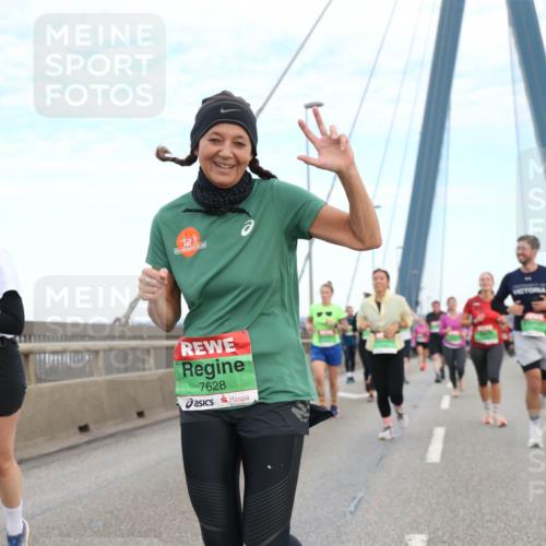 03.10.2025 - Köhlbrandbrückenlauf Jannik Wohlers http://msf.ph/oto/9156440 03.10.2025 15:30:31 Position 1 9093, 7628, 7722 meine-sportfotos.de