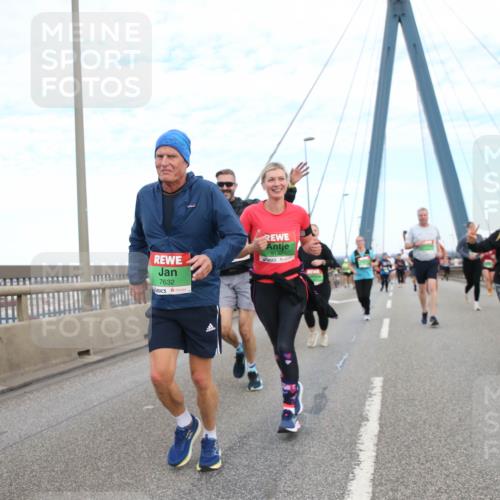 03.10.2025 - Köhlbrandbrückenlauf Jannik Wohlers http://msf.ph/oto/9156505 03.10.2025 15:30:49 Position 1 7632, 9132 meine-sportfotos.de
