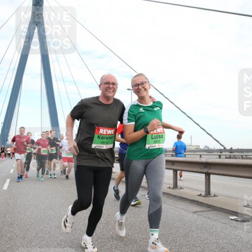 03.10.2025 - Köhlbrandbrückenlauf Jannik Wohlers http://msf.ph/oto/9156556 03.10.2025 15:31:05 Position 1 7591, 8816, 8815 meine-sportfotos.de