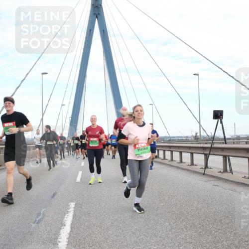 03.10.2025 - Köhlbrandbrückenlauf Jannik Wohlers http://msf.ph/oto/9156575 03.10.2025 15:31:51 Position 1 8700 meine-sportfotos.de