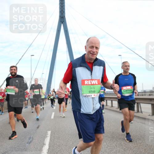 03.10.2025 - Köhlbrandbrückenlauf Jannik Wohlers http://msf.ph/oto/9156585 03.10.2025 15:31:56 Position 1 9749 meine-sportfotos.de