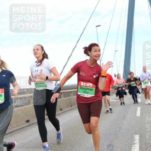 03.10.2025 - Köhlbrandbrückenlauf Jannik Wohlers http://msf.ph/oto/9156717 03.10.2025 15:33:17 Position 1 8504, 8819, 9069 meine-sportfotos.de