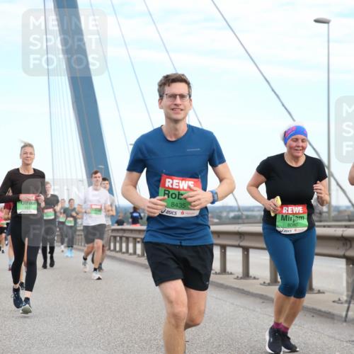 03.10.2025 - Köhlbrandbrückenlauf Jannik Wohlers http://msf.ph/oto/9156738 03.10.2025 15:33:22 Position 1 9411, 8435, 9414, 8080, 8913 meine-sportfotos.de
