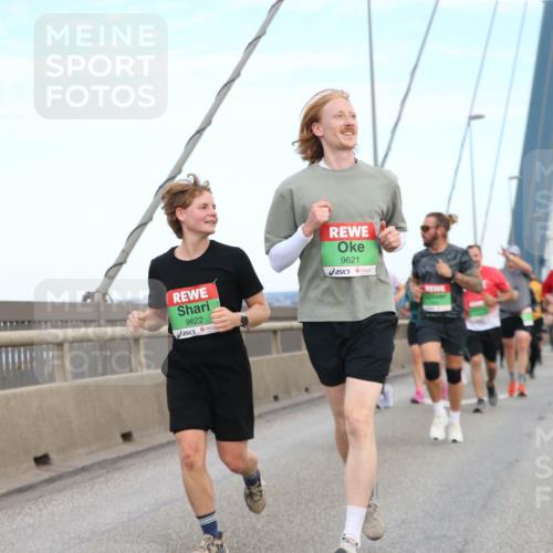 03.10.2025 - Köhlbrandbrückenlauf Jannik Wohlers http://msf.ph/oto/9156758 03.10.2025 15:33:28 Position 1 9622, 9621 meine-sportfotos.de