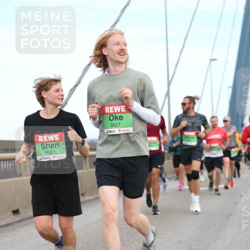 03.10.2025 - Köhlbrandbrückenlauf Jannik Wohlers http://msf.ph/oto/9156761 03.10.2025 15:33:28 Position 1 9622, 9621 meine-sportfotos.de