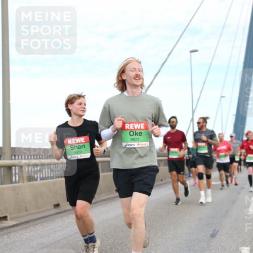 03.10.2025 - Köhlbrandbrückenlauf Jannik Wohlers http://msf.ph/oto/9156763 03.10.2025 15:33:29 Position 1 9622, 9621 meine-sportfotos.de