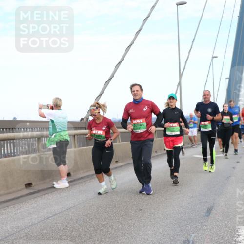 03.10.2025 - Köhlbrandbrückenlauf Jannik Wohlers http://msf.ph/oto/9156813 03.10.2025 15:33:44 Position 1  meine-sportfotos.de