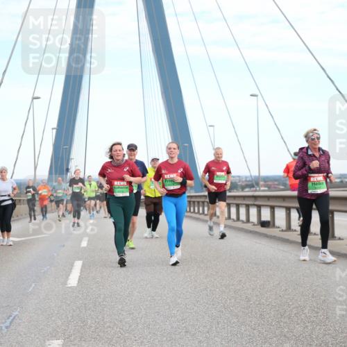 03.10.2025 - Köhlbrandbrückenlauf Jannik Wohlers http://msf.ph/oto/9156882 03.10.2025 15:34:12 Position 1 8371, 8379, 8595 meine-sportfotos.de