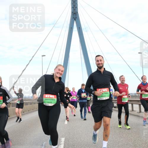 03.10.2025 - Köhlbrandbrückenlauf Jannik Wohlers http://msf.ph/oto/9156896 03.10.2025 15:34:37 Position 1 8349, 52, 7803, 8448 meine-sportfotos.de