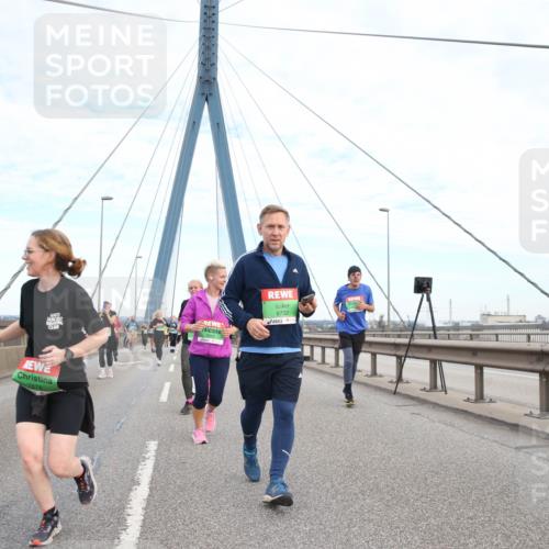 03.10.2025 - Köhlbrandbrückenlauf Jannik Wohlers http://msf.ph/oto/9156904 03.10.2025 15:34:40 Position 1 9732, 7878 meine-sportfotos.de
