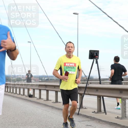 03.10.2025 - Köhlbrandbrückenlauf Jannik Wohlers http://msf.ph/oto/9156945 03.10.2025 15:34:55 Position 1 9586, 8507 meine-sportfotos.de