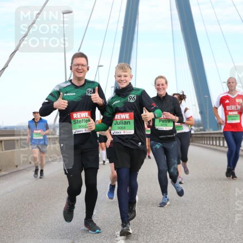 03.10.2025 - Köhlbrandbrückenlauf Jannik Wohlers http://msf.ph/oto/9156948 03.10.2025 15:34:56 Position 1 96, 9062, 9064, 96, 6, 8715 meine-sportfotos.de