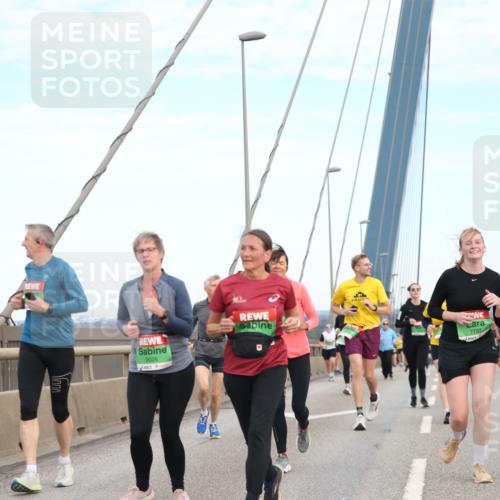 03.10.2025 - Köhlbrandbrückenlauf Jannik Wohlers http://msf.ph/oto/9156981 03.10.2025 15:35:08 Position 1 9026, 7797 meine-sportfotos.de
